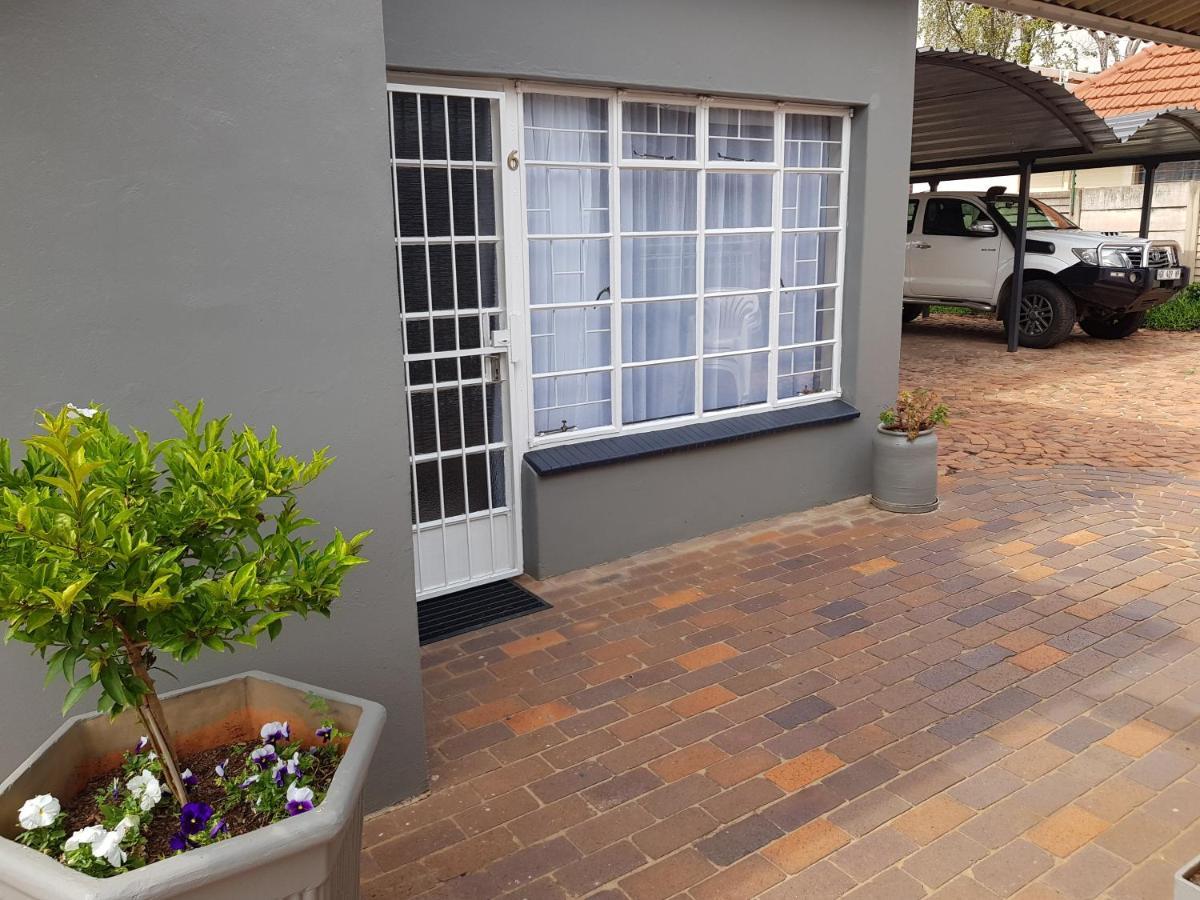 Accommodation@Park1285 Pretoria-Noord Exteriör bild