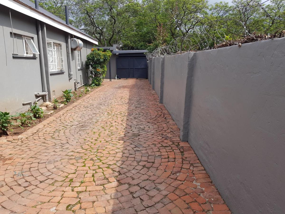 Accommodation@Park1285 Pretoria-Noord Exteriör bild