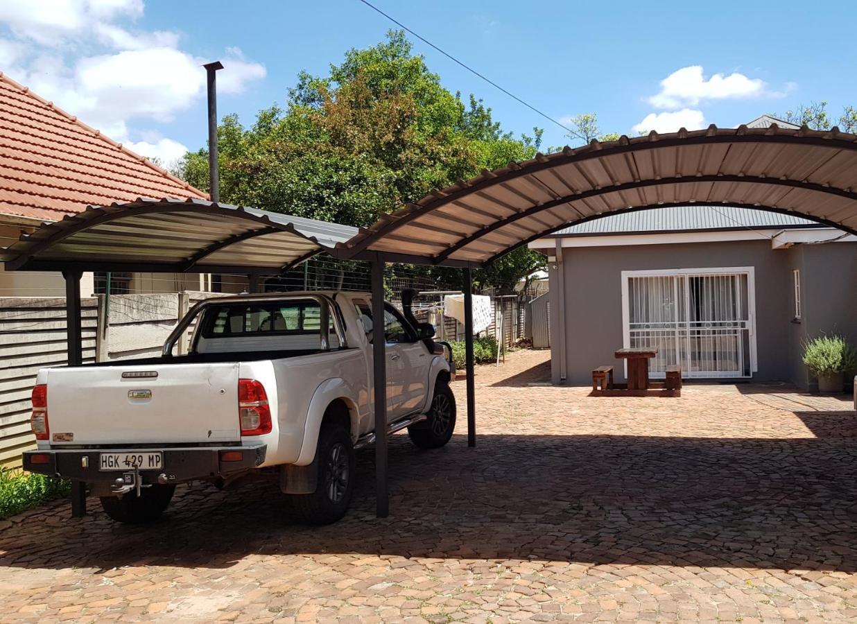 Accommodation@Park1285 Pretoria-Noord Exteriör bild
